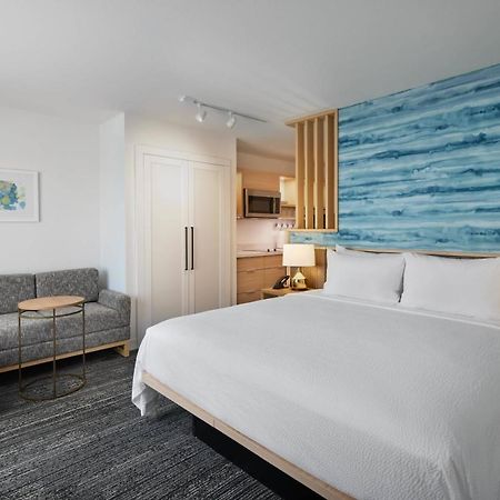 Towneplace Suites By Marriott Tampa Casino Area Orient Park Εξωτερικό φωτογραφία
