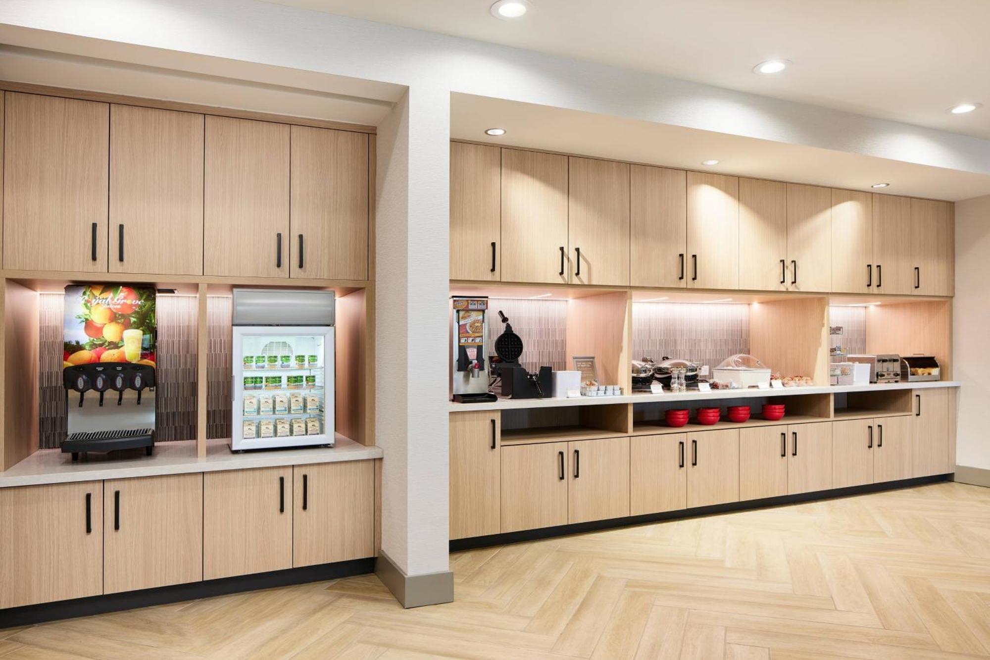Towneplace Suites By Marriott Tampa Casino Area Orient Park Εξωτερικό φωτογραφία
