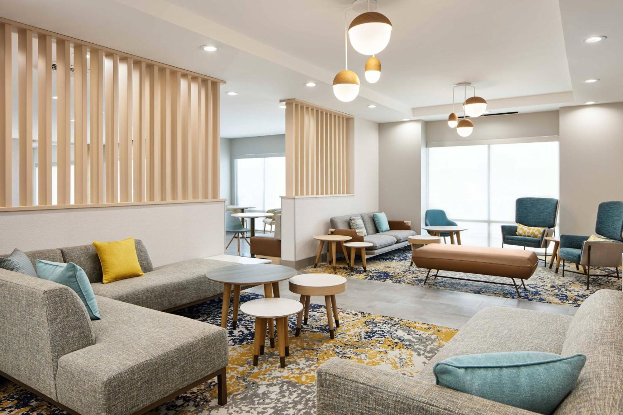 Towneplace Suites By Marriott Tampa Casino Area Orient Park Εξωτερικό φωτογραφία